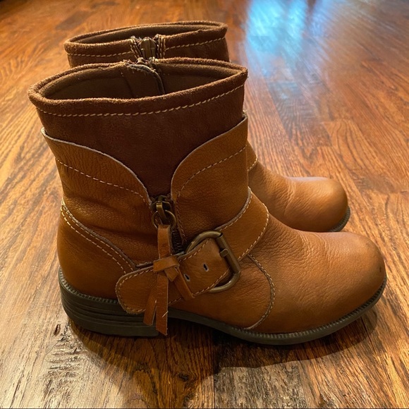 earth nessa boots